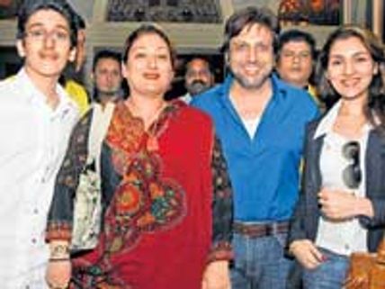 Govinda throws a surprise party for wife