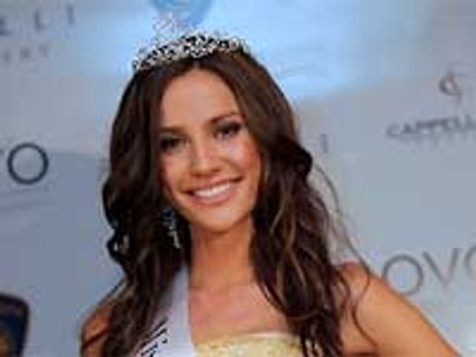 Miss Universe Australia denies crown stripping