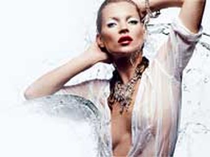 Kate Moss drowns boyfriends songs in swimming pool