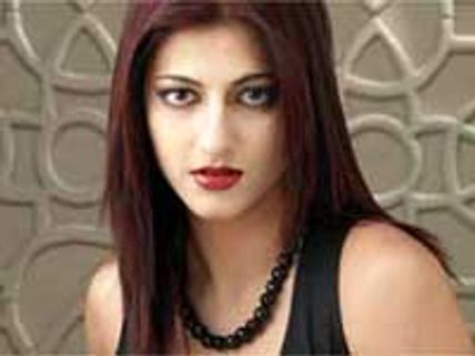  Shruthi Hassan: Bikini is fine, if Kamal is not around!