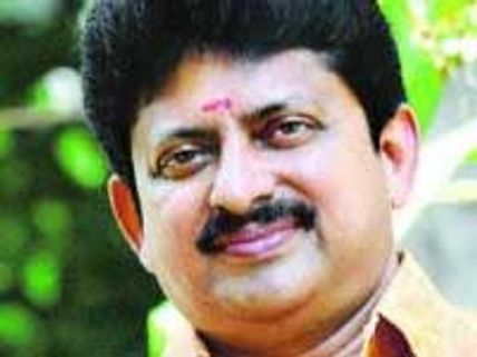 Bharya Onnu Makkal Moonnu: A family drama 