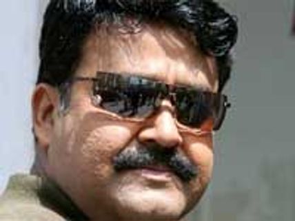 Short Kut, a poor remake of Udayanaanu Thaaram