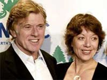 Robert Redford marries long-time girlfriend