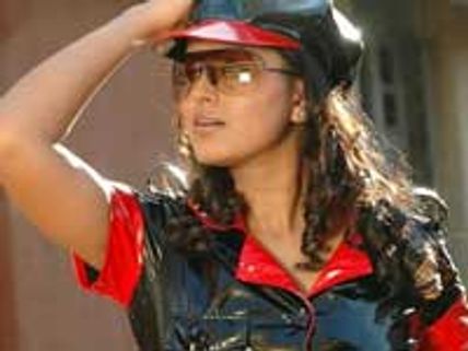 Achamundu Achamundu – Review 