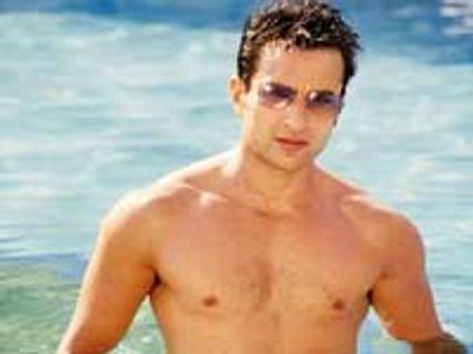 Saif into hard-core partying in Kareena's absence