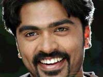 Vinnaithandi Varuvaaya – Preview 