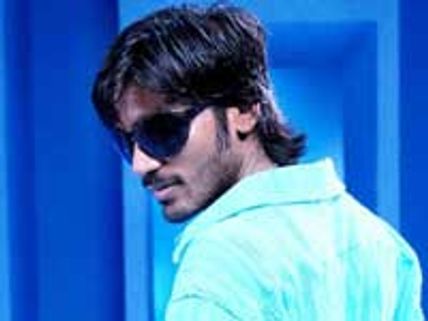 Dhanush to remake Rajini's Mappillai