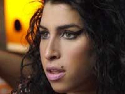 Winehouse once stole cocaine from Moss' handbag