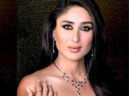 Kareena Kapoor endorses jewellery brand