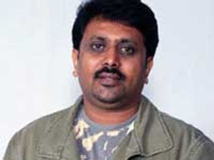 AMR Ramesh to do movie on Prabhakaran