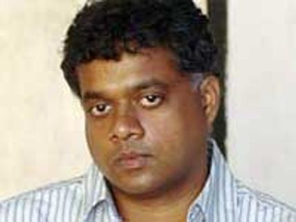 Gowtham Menon thrown out of Ajith's film