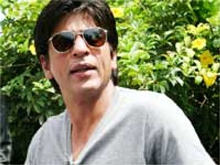Shahrukh ready to frisk Angelina Jolie, Megan Fox