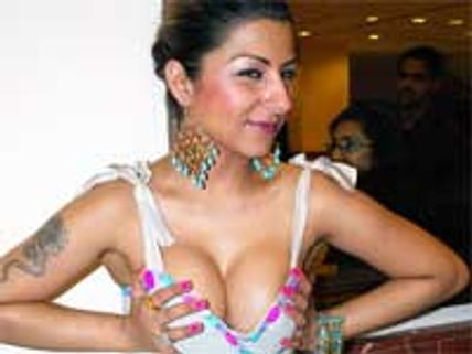 Hard Kaur can do anything for Akshay