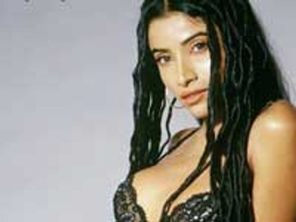 Coffee Bar is piping hot with Maushmi Udeshi 