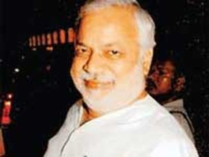 N Chandra fails to rope in Shahid, Sonam