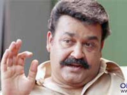 Angel John to compete with Pazhassi Raja 