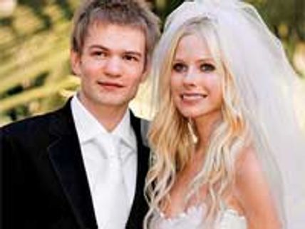 Avril Lavigne confirms split with Deryck Whibley