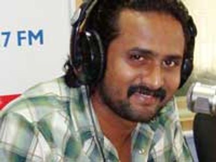 Srinagar Kitty chats with fans on Facebook