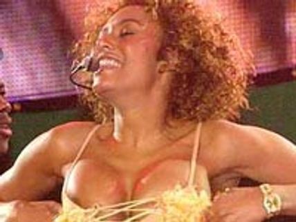 Mel B’s undies go missing on flight! 