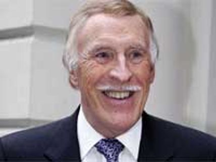 Bruce Forsyth clarifies stand on 'SCD' race row 