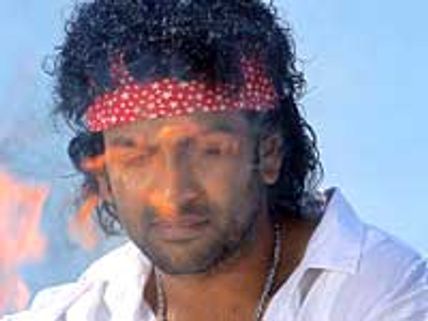 Prithviraj's stunning looks for Kerala Cafe