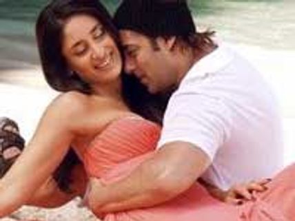 Main Aurr Mrs Khanna Review