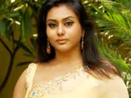 Namitha not to wear saris for fans!