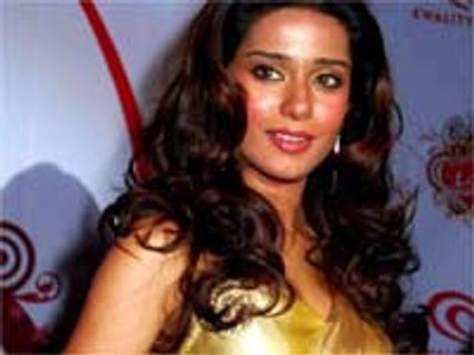 Amrita Rao dating Vishal Malhotra