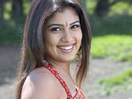 Nayantara's Bollywood debut with Salman Khan