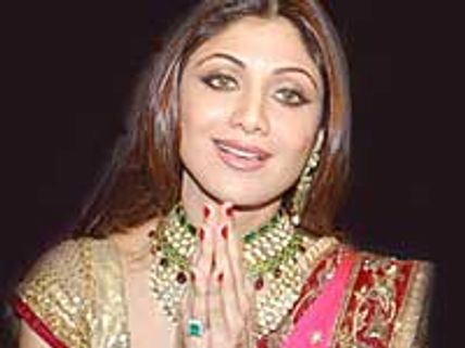 Shilpa Shetty's wedding dress to be designed by Tarun