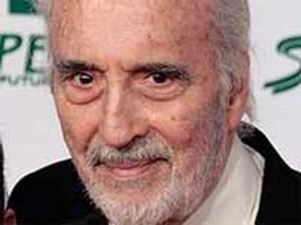 Sir Christopher Lee, Dracula fame to be knighted