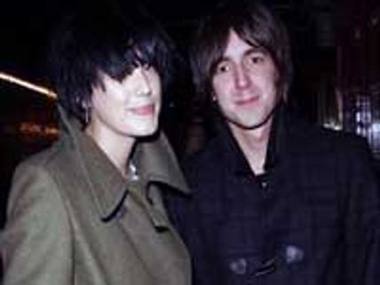 Miles Kane hits the bottle after split with Agyness