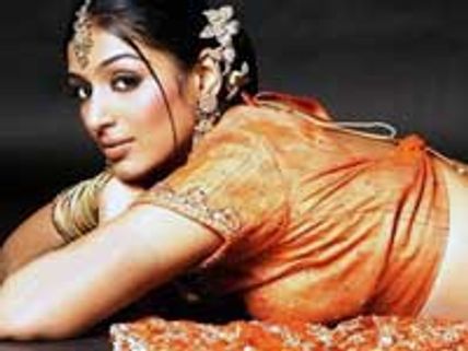 Padmapriya becomes Pancha Bhashya actress