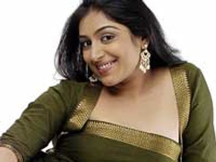 Sarwanand and Padmapriya in Andari Bandhuvaya