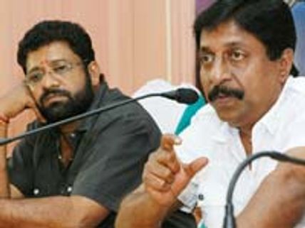Sreenivasan to pen success for Madhupal