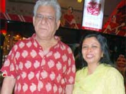 Om Puri apologises to his wife, son