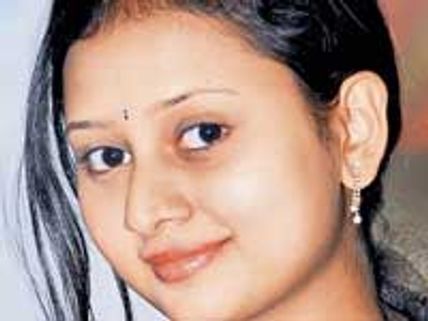 Amoolya gets threatening calls