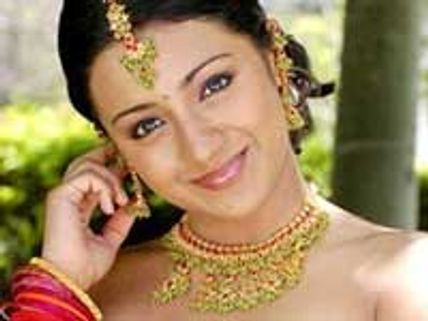 Trisha to pair up with Ravi Teja again