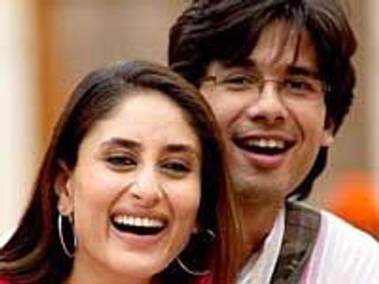 Shahid reuniting with Kareena on Valentine's Day