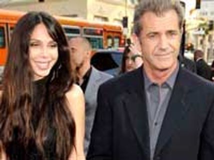 Mel Gibson, Oksana Grigorieva's 2-month-old daughter sings