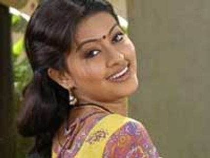 Sneha create waves in Mollywood