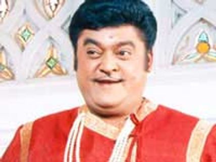 Jaggesh shows his real heroism, humanity 