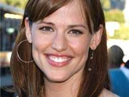 When a dolphin peed on Jennifer Garner!
