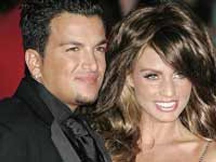 Katie Price, Peter Andre swap bitter text on V-Day