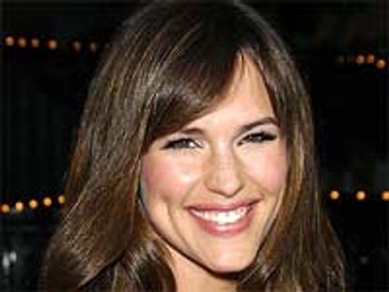 Jennifer Garner sings Collin's song to impress teenage crush