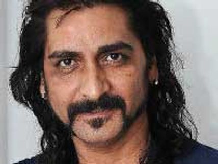 Star pay tribute to Nirmal Pandey
