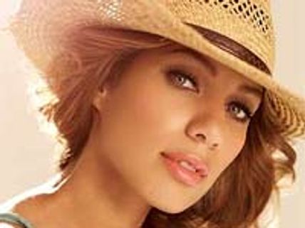 Leona Lewis still scared of mentor Simon Cowell