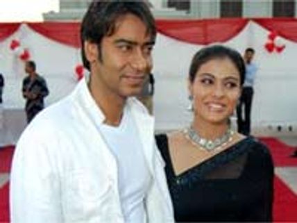 Kajol fights with hubby Ajay Devgn over MNIK