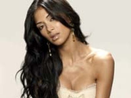 Nicole with three-point plan to rekindle Lewis romance