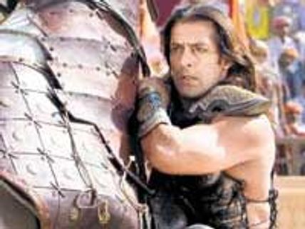 Salman Khan gets a SUV from brother Arbaaz